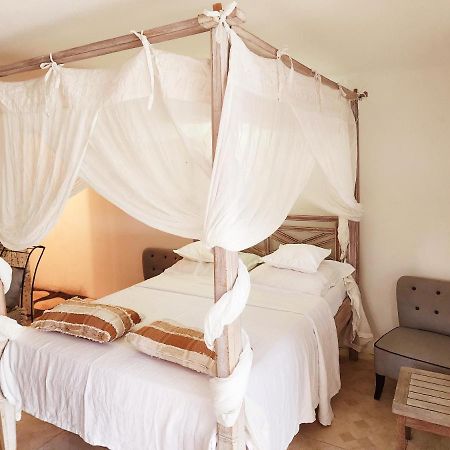 Perle Stone Studio- Bed And Breakfast Simpson Bay Buitenkant foto