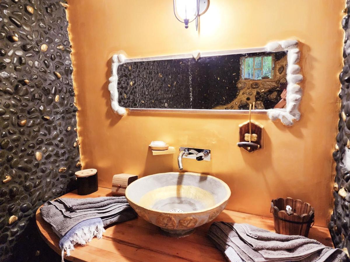 Perle Stone Studio- Bed And Breakfast Simpson Bay Buitenkant foto